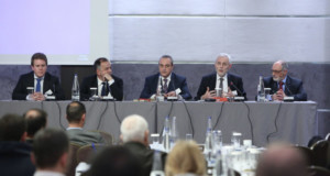 Πάνελ, παρουσίαση έκθεσης KPMG για την ελληνική ασφαλιστική αγορά 2018