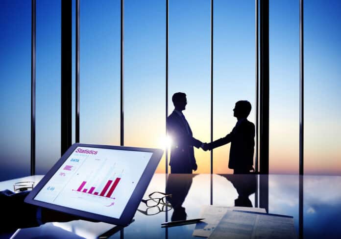 deal, συμφωνία, χειραψία στο παράθυρο, στατιστικά, ηλιοβασίλεμα