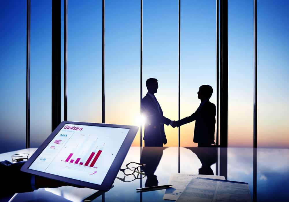 deal, συμφωνία, χειραψία στο παράθυρο, στατιστικά, ηλιοβασίλεμα