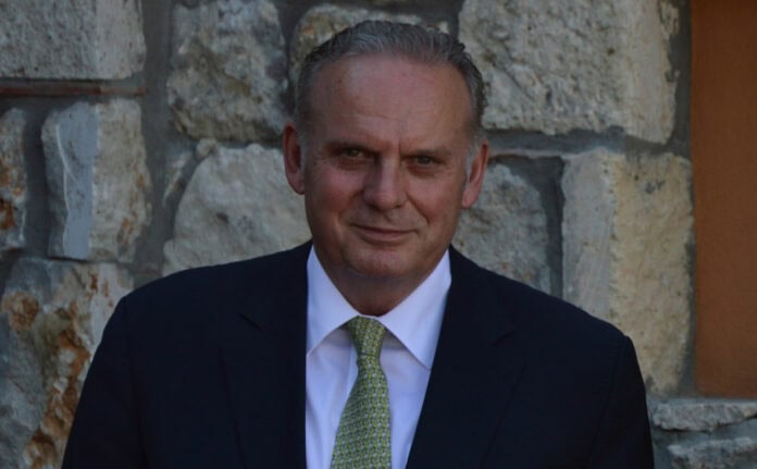 Βοτσαρίδης, Interlife