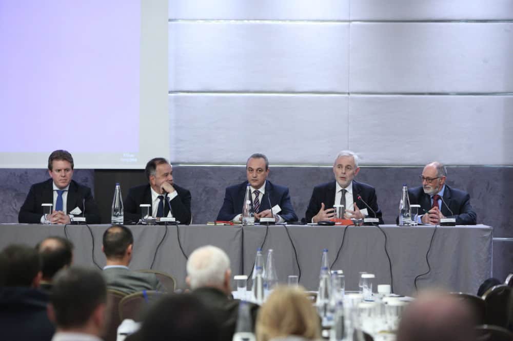 Πάνελ, παρουσίαση έκθεσης KPMG για την ελληνική ασφαλιστική αγορά 2018