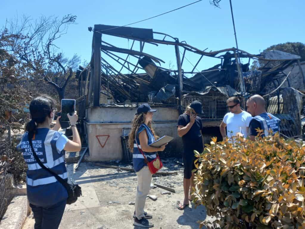 Αυτοψία κλιμακίου μετά τις πυρκαγιές στην Ανατολική Αττική