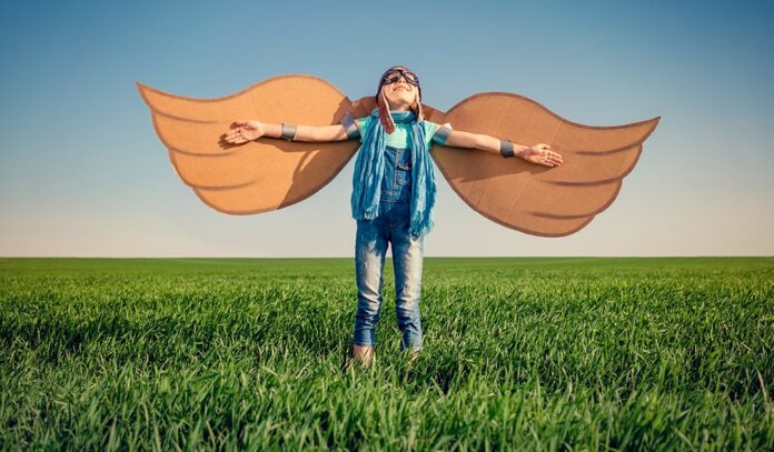 Child ready to fly, Apollon Broker promo