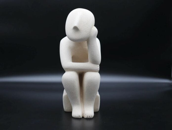 Cycladic thinker statue, source: DivineGreekArt / Etsy