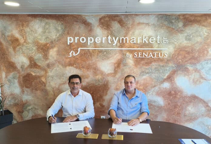 Ο κ. Γιουμπάκης Ιωάννης, Franchisor της SENATUS, και ο κ. Werner Νεοφώτιστος, Franchisee της Property Market