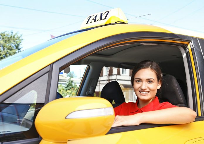 ΜΙΝΕΤΤΑ Ασφαλιστική καμπάνια LinkedIn για ταξί