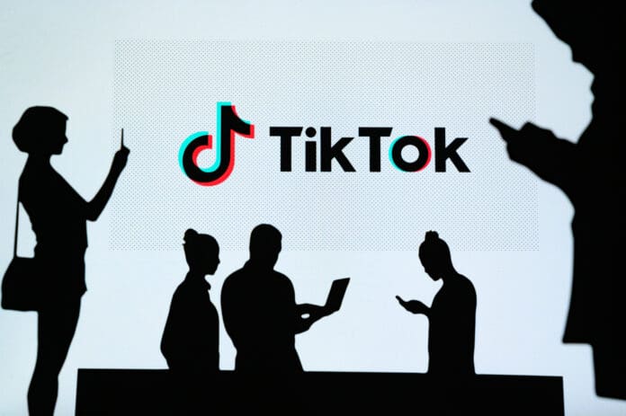 New,York,,Usa,,25.,May,2020:,Tiktok,,Chinese,Video-sharing,Social TikTok marketing concept, source: kovop / Shutterstock.com