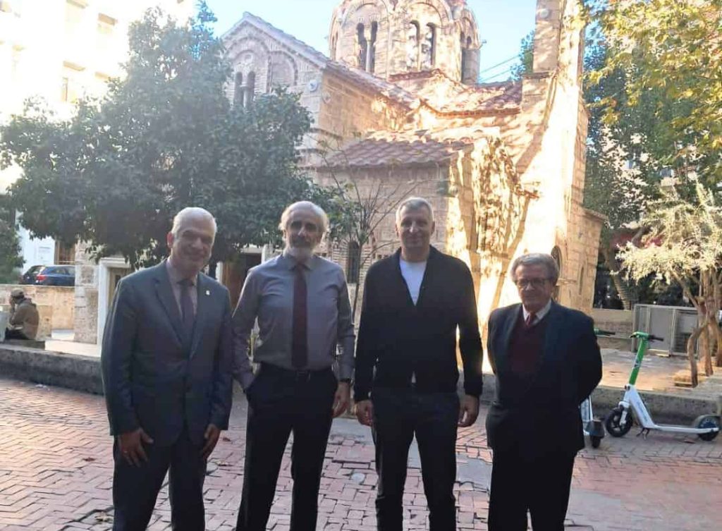 Πάνορμος, στελέχη στην Καπνικαρέα