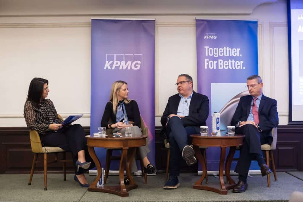 Από αριστερά: Βασιλική Σκέλλα, Ισαβέλλα Βήτου, Chief Operations Officer & Member of the Executive Committee at Allianz European Reliance, Πάνος Κούβαλης, Chief Operating Officer, Όμιλος Interamerican και Αχιλλέας Σδράκας, Γενικός Διευθυντής Λειτουργιών, Εθνική Ασφαλιστική