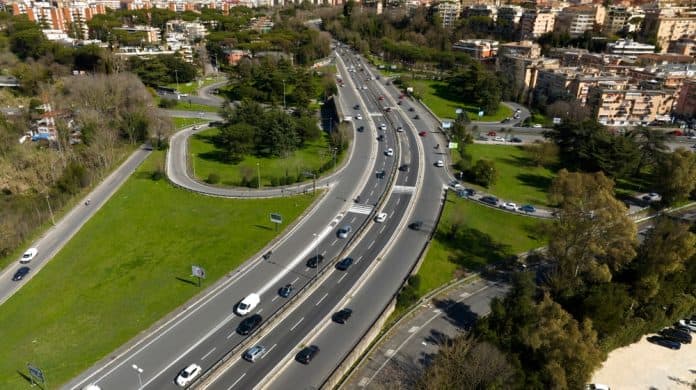 Aerial,View,Of,The,Eastern,Ring,Road,Of,Rome. Aerial view of the eastern ring road of Rome, source: Shutterstock