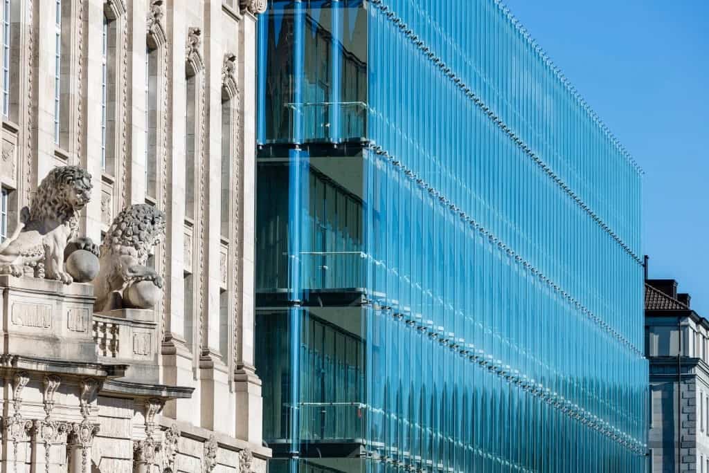 Swiss Re, κτήριο