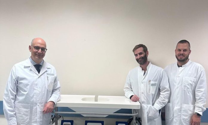 Λαϊκό Νοσοκομείο, γιατροί