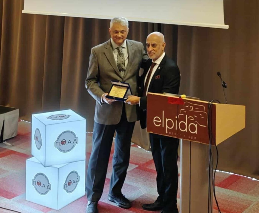 ΠΟΑΔ, ΓΣ 2026, βράβευση Σκιτζή από Τσολάκη