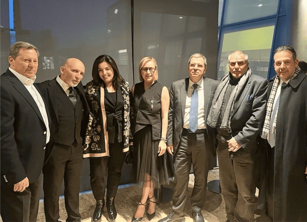 ΠΑΡΟΝ, ομαδική από κοπή πίτας 2026