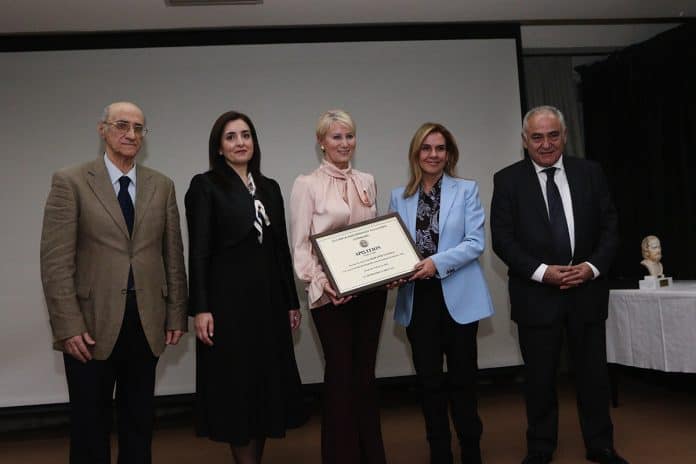 ΕΕΑ, Ευριπίδης, τιμητική διάκριση στη Ν. Παζαΐτη στο πλαίσιο εκδήλωσης για την Ημέρα της Γυναίκας