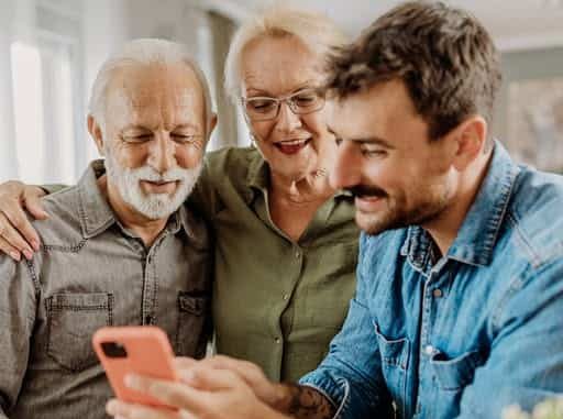 638256169_1313629200810757_6136804591974786401_n Interamerican, εικαστικό για ανεξάρτητη διαβίωση ηλικιωμένων