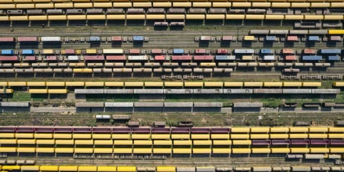 Μεταφορές εμπορευμάτων, αεροφωτογραφία, πηγή: wedo.insure