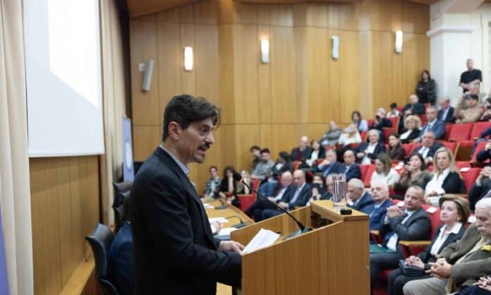 Γιαννακόπουλος προς φοιτητές ΕΚΠΑ