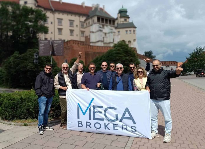 Mega-Brokers-Poland Mega Brokers, ομαδική στην Πολωνία