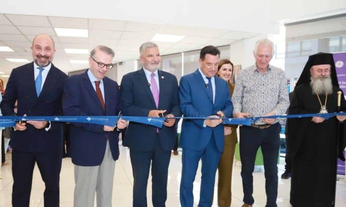 viruscomgr_bioiatrikh_egkainia_tmhma_pyrinikis-1-scaled-center-top-1000x600 Bioiatriki, ομαδική από εγκαίνια